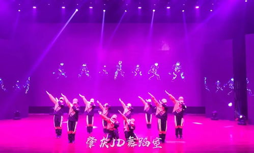 jd少兒街舞學員閃耀廣東廣播電視臺春晚，電視節(jié)目錄制傳遞青春活力